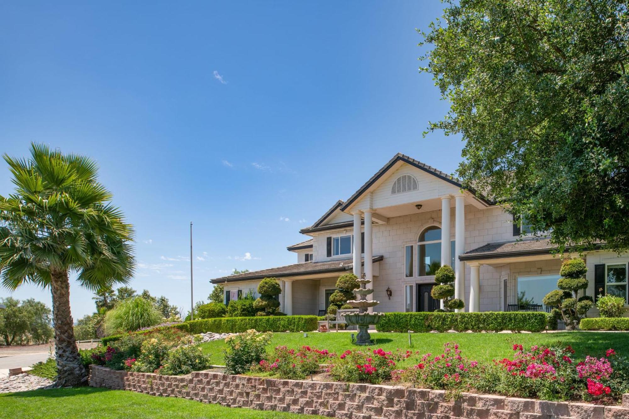 Grand Contento By Avantstay Extraordinary Estate W Pool Hot Tub Movie Room Temecula Exterior photo