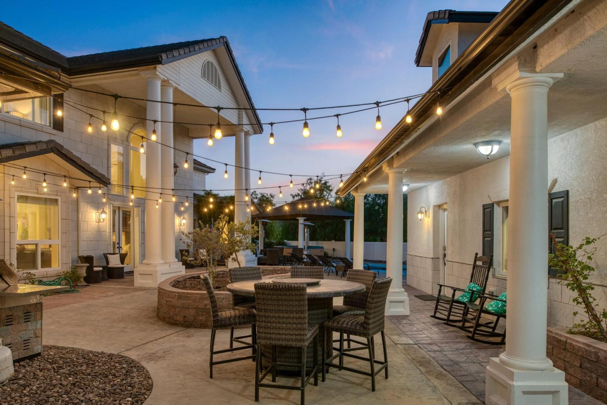 Grand Contento By Avantstay Extraordinary Estate W Pool Hot Tub Movie Room Temecula Exterior photo