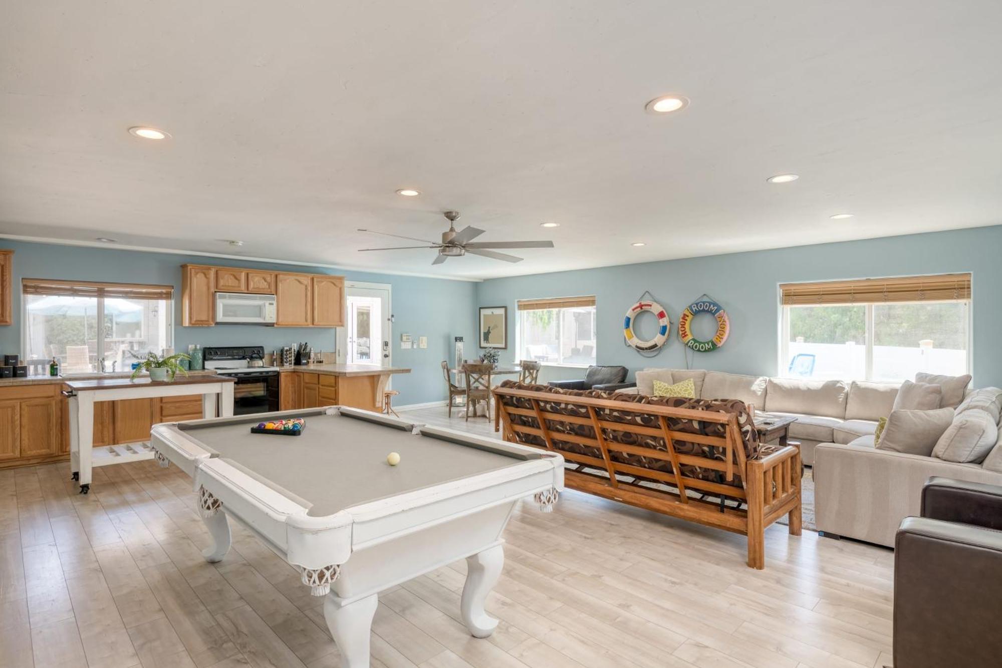 Grand Contento By Avantstay Extraordinary Estate W Pool Hot Tub Movie Room Temecula Exterior photo